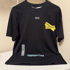 Off White like new t shirt